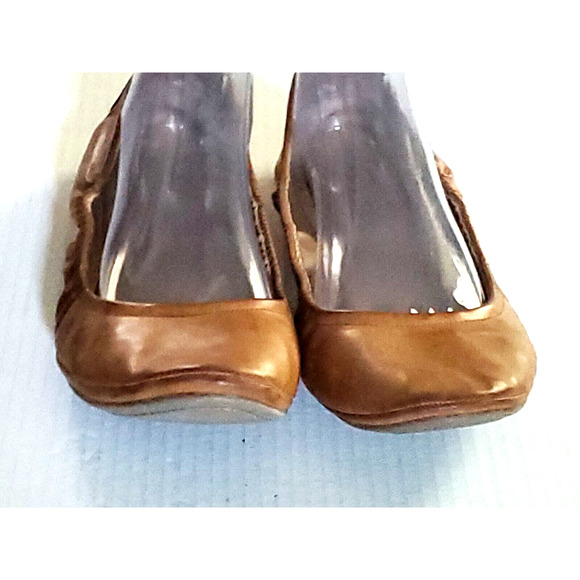 Universal Thread Slip On Flats Bendable 11 Wide Faux Leather Round Toe Tan Shoes - Picture 2 of 8